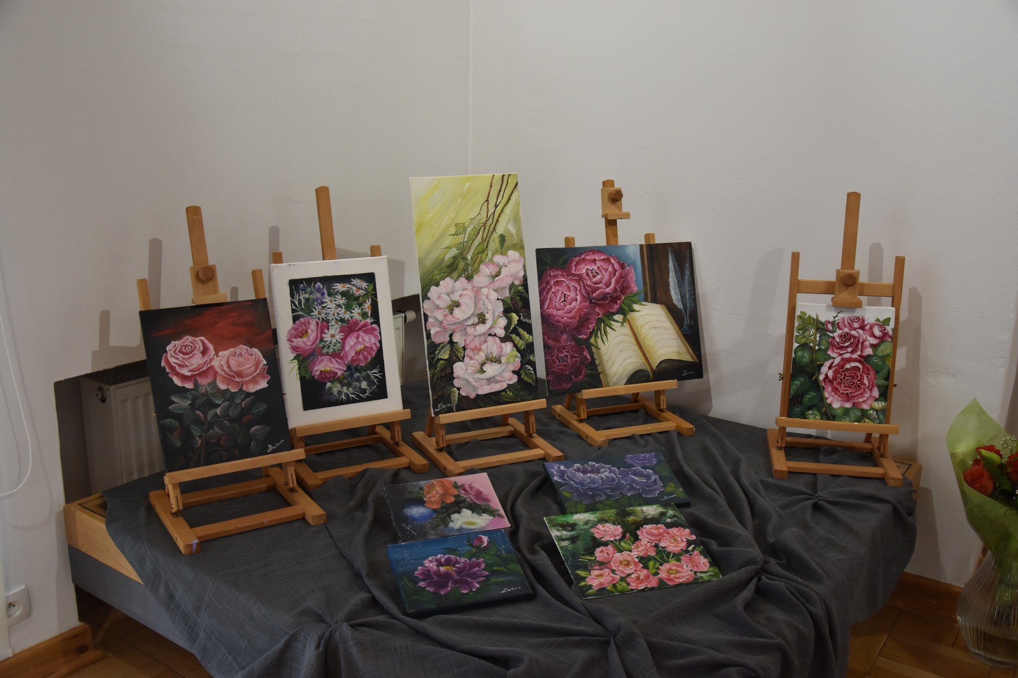 Malwy, róże, fiołki... - Wernisaż wystawy Barbary Harasim